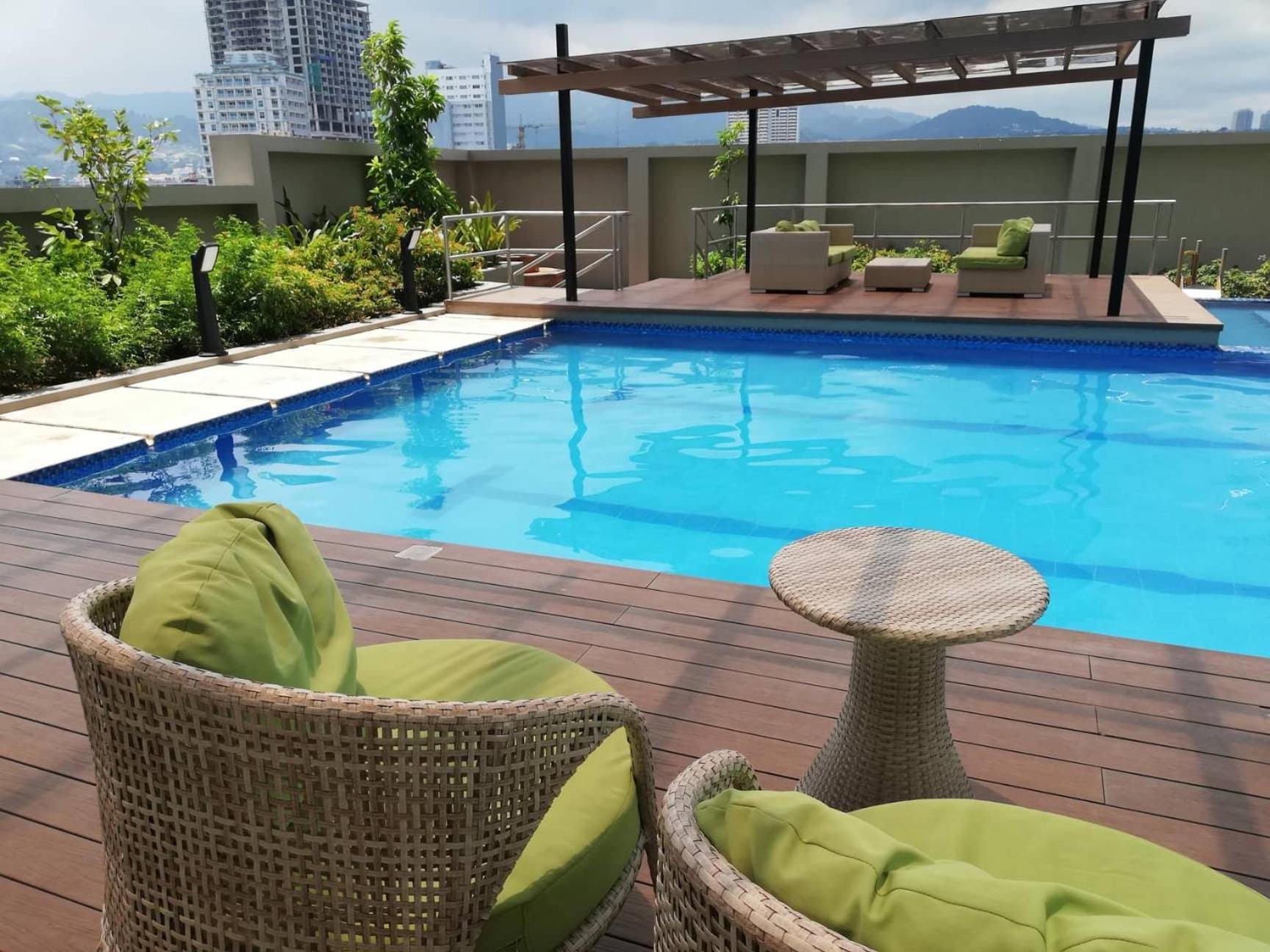 Jdt'S Condo At Horizons 101 Cebu Esterno foto