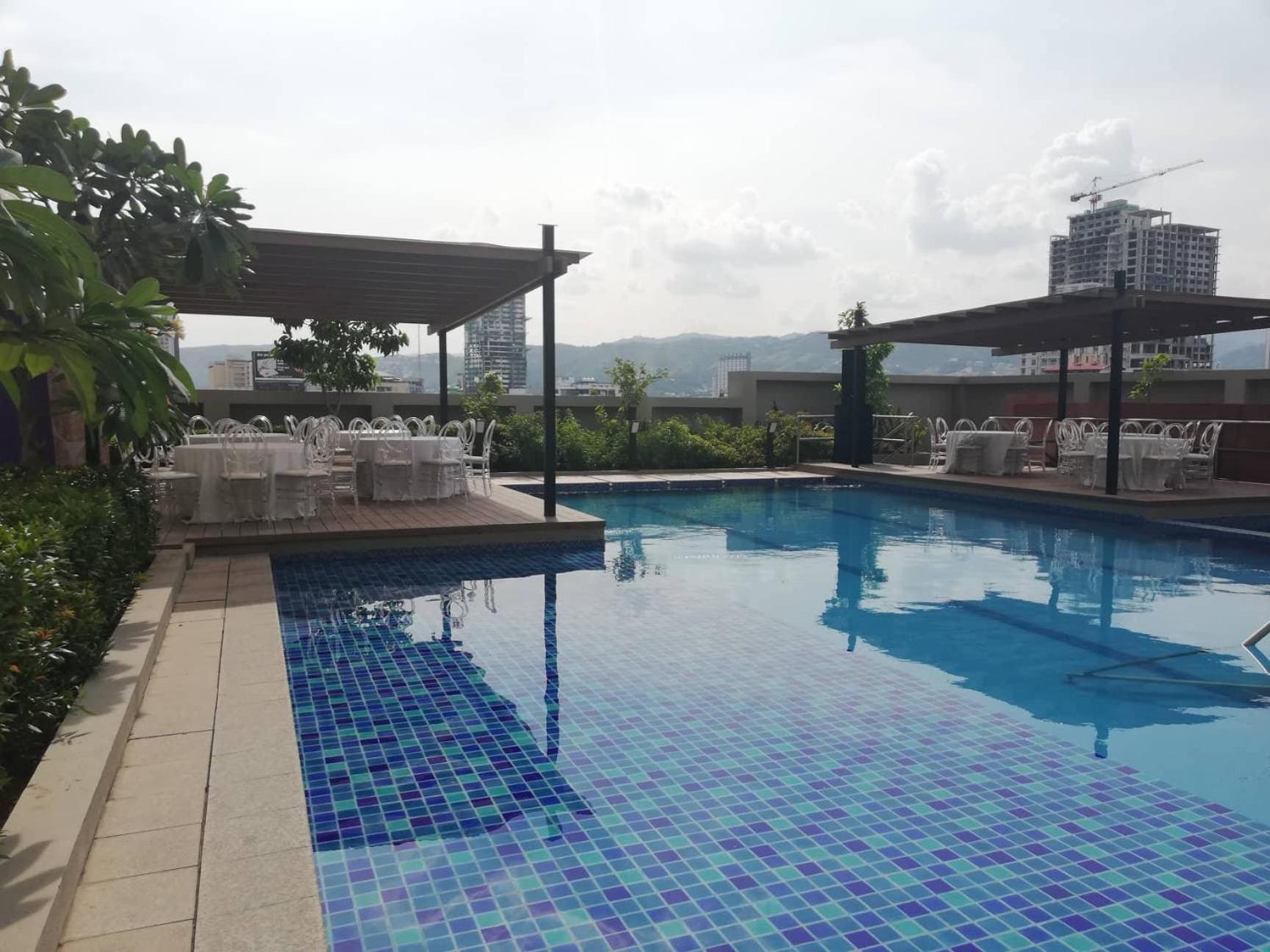 Jdt'S Condo At Horizons 101 Cebu Esterno foto