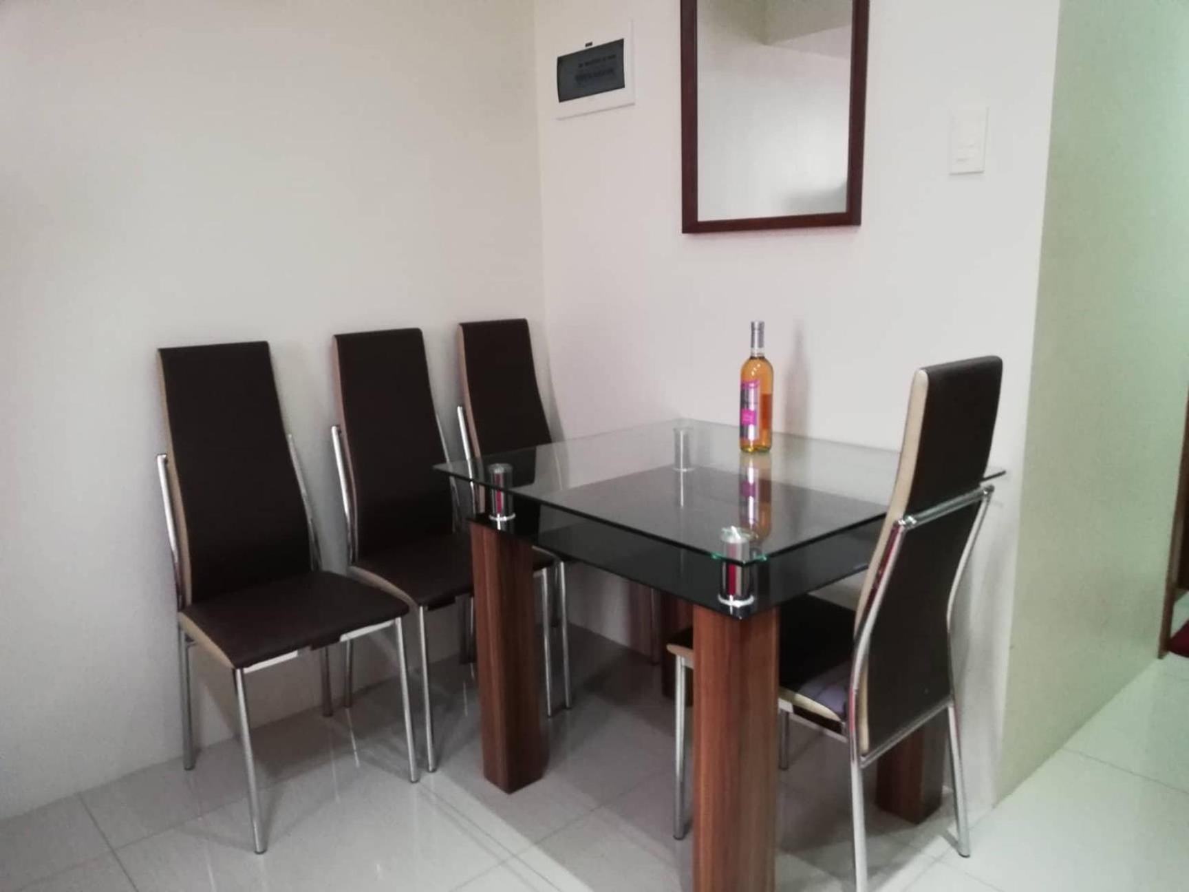 Jdt'S Condo At Horizons 101 Cebu Esterno foto